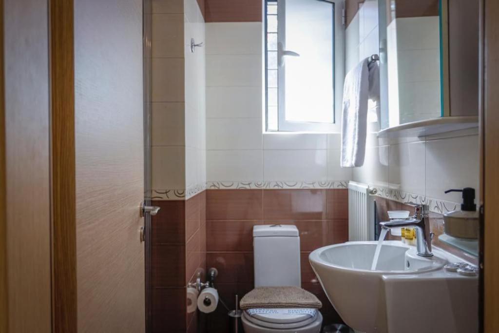 Pame Rentals - Cozy Glyfada Stay With Free Parking Афины Экстерьер фото